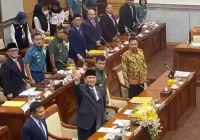 Menhan Prabowo Minta Maaf ke Komisi I DPR Jelang Pelantikan Sebagai Presiden