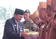 Pimpinan DPRD Kalsel Hadiri Peringatan HUT TNI di Lapangan Murjani Banjarbaru