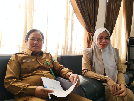 10102024_Sekretaris DP3APPKBPMD Kabupaten Balangan, Bejo, dan JF Penggerak Swadaya Masyarakat, Ridha Mulyani. (wartabanjar.com - Alfi) Sekretaris DP3APPKBPMD Kabupaten Balangan, Bejo, dan JF Penggerak Swadaya Masyarakat, Ridha Mulyani. (wartabanjar.com - Alfi)
