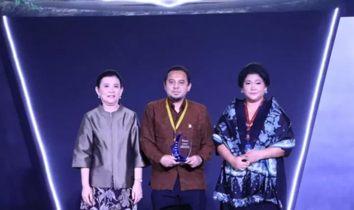 PLN Icon Plus raih penghargaan tertinggi dalam Annual Report Award 2023, tunjukkan komitmen pada transparansi dan Good Corporate Governance. (Dok. PLN Icon Plus)