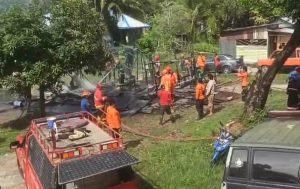 Warung di Jalan Trikora, Banjarbaru, yang terbakar sisa puing, Rabu 16 Oktober 2024. (wartabanjar.com - Ist. Rekanan)
