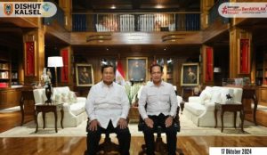 Hanif Faisol Nurofiq bersama Prabowo Subianto. (wartabanjar.com - Ist. @dishutkalsel)