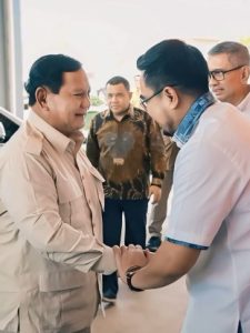 Sulaiman Umar saat menerima Prabowo Subianto yang akan kampanye di Kalsel pada Pilpres lalu. (Dok. Pribadi)