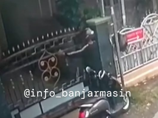 Maling Gondol iPhone X di Komplek Persada Raya