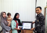 UPZ Bank Kalsel Salurkan Bantuan Bagi Penderita Jantung Bocor