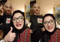 Penyesalan Chiki Fawzi karena Menolak Keinginan Marissa Haque Promosikan Scarf Palestina Buatannya
