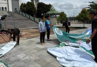 Baliho Calon Bupati Balangan di Masjid Al-Akbar Dicopot Bawaslu