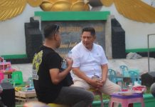 Bang Rizal Peduli UMKM Bumi Murakata, Sempatkan Cicipi Jajanan Kuliner