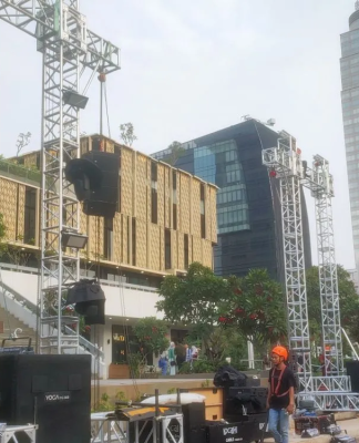 Jelang Pelantikan Presiden dan Wakil Presiden Terpilih, Panggung Hiburan Mulai Disiapkan