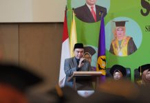 Hadiri Wisuda STIE Nasional dan Akparnas, Begini Pesan Bupati Tanbu ke Wisudawan dan Wisudawati