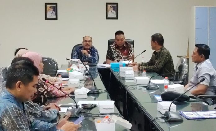 RDP Komisi I DPRD Kota Banjarmasin dengan jajaran Satpol PP Kota Banjarmasin. (wartabanjar.com - Istimewa)