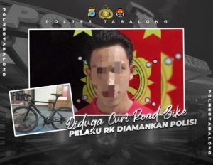 Tersangka dan barang bukti sepeda yang diamankan jajaran Polsek Murung Pudak, Tabalong. (wartabanjar.com - Ist. Humas)
