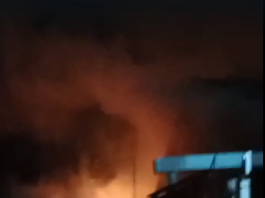 BREAKING NEWS: Api Berkobar di Pasar A Yani 1 Banjarmasin Timur