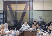 Bahas APBD Tahun 2025, Komisi II DPRD Kalsel Gelar Rapat Siang Hingga Tengah Malam