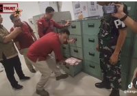 Viral Video Penggeledahan Staf Budi Arie, Cek Faktanya