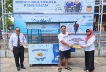 2 Pedagang di Banjarmasin Dapat Bantuan Rombong Barakah UPZ Bank Kalsel