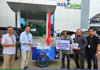 UPZ Bank Kalsel Cabang Pembantu Pelaihari dan Asam-asam Serahkan Bantuan Rombong Barakah