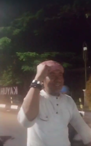 Abdul Rozak, warga Medan menggunakan sepeda untuk mengikuti haul ke-20 Guru Sekumpul. (wartabanjar.com - Ist. Saban)