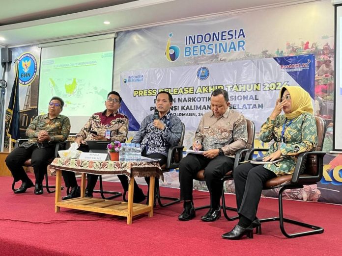 BNNP Kalsel menggelar konferensi pers akhir tahun 2024. (wartabanjar.com - MC Kalsel)