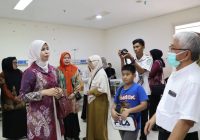 Gembiranya Anak-anak Penderita Thalasemia di RSD Idaman Banjarbaru Mendapat Kunjungi DWP Dinas PUPR Kalsel
