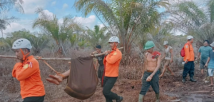 Evakuasi warga Banjarmasin yang sempat hilang di hutan Sungai Ambawang, Kalimantan Barat. (Ist. IG)