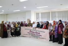 Dharma Wanita Persatuan (DWP) Dinas PUPR Kalsel Berbagi dengan Anak Thalasemia