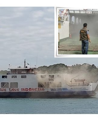 Kapal KMP Mulia Nusantara Terbakar di Pelabuhan Punggur Batam, 122 Penumpang Selamat