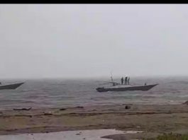 Kapal Nelayan Dikerahkan Cari Dua Anak Tenggelam di Pantai Borneo Beach Jorong