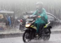 Banjarmasin, Banjarbaru dan HSU Hujan Petir Siang Hari Ini 11 April 2025, BMKG Keluarkan Peringatan Dini