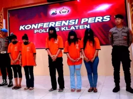 Viral Video Seorang Cewek Dikeroyok Lima Pemandu Karaoke, Polisi di Klaten Bergerak