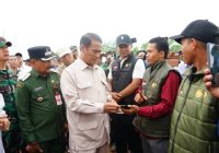Mentan Amran Sulaiman Cek Program Cetak Sawah di Bati Bati