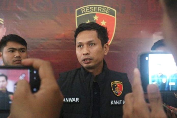 Unit PPA Polres Banjar memberikan keterangan terkait kasus pencabulan puluhan santri oleh pimpinan ponpes. (wartabanjar.com - Ist. Humas)