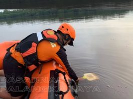 Orang Tenggelam di Sungai Kapuas Belum Ditemukan