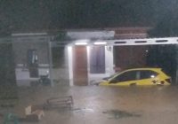 Banjir, Warga Komplek Megatama di Martapura Minta Pertolongan