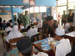 Kodim 1002/HST Uji Coba Makan Bergizi Gratis di Dua Sekolah Dasar di Barabai