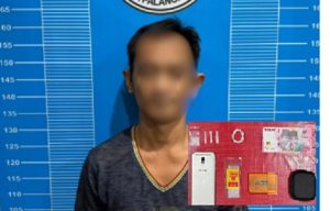 Pengedar narkoba ditangkap Polresta Palangka Raya bersama empat paket sabu. (wartabanjar.com - Ist, Humas Polresta P.Raya)