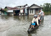 Sebulan Terendam Banjir, Warga Sungai Tabuk Keramat Harapkan Bantuan Perahu Karet