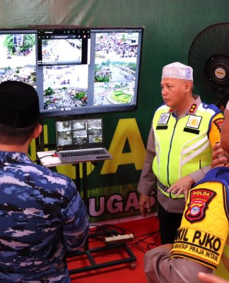 Kapolda Kalsel Pantau Haul Abah Guru Sekumpul dengan Sepeda Motor