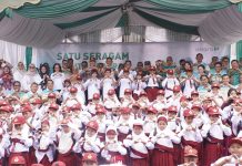 Ribuan Pelajar SD di Kabupaten Balangan Dapat Bantuan Seragam Sekolah