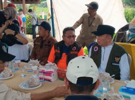 Dapat Bantuan dari Pemprov Kalsel, Marliana Mengaku Lebih Sebulan Rumahnya di Desa Teluk Selong Terendam Banjir