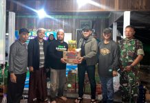 Haji Rahmat Bupati Terpilih Tala Blusukan Tengah Malam, Bagikan Bantuan ke Warga Terdampak Banjir!