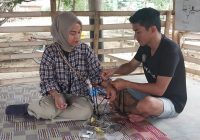Inai, Penjaga Warisan Budaya Gelang Simpai Dayak Meratus