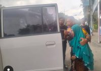 Jemaah Haul Sekumpul Sakit, Kapolsek Banjarmasin Selatan Sigap Beri Pelayanan
