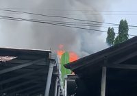 BREAKING NEWS Kebakaran di Jalan Pendidikan Sekumpul
