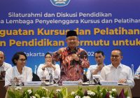 MK Putuskan Pendidikan Agama Wajib di Sekolah-Sekolah