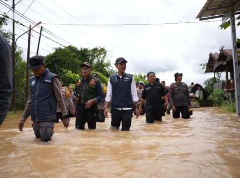 Warga Kecamatan Pengaron Terdampak Banjir Senang Dapat Bantuan dari Pemkab Banjar
