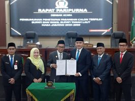 Rapat Paripurna DPRD Tetapkan H Rahmat dan Zazuli Bupati dan Wakil Bupati Tanah Laut