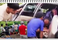 Kecelakaan Lalu Lintas di Sekapuk Tanah Bumbu, Avanza Vs Truk Kontainer, Semua Penumpang Terjepit