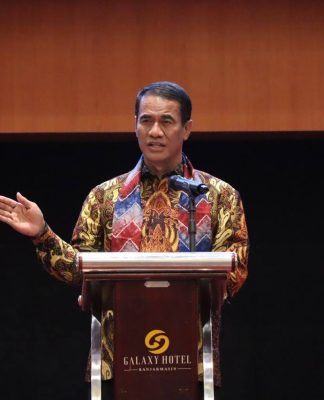 Mentan Amran Jelaskan Penyebab Mahalnya Harga Beras di Papua