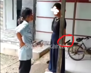Anak ancam ibu pakai pisau gara-gara tak dibelikan skincare. (wartabanjar.com - Ist. @lbj_jakarta)